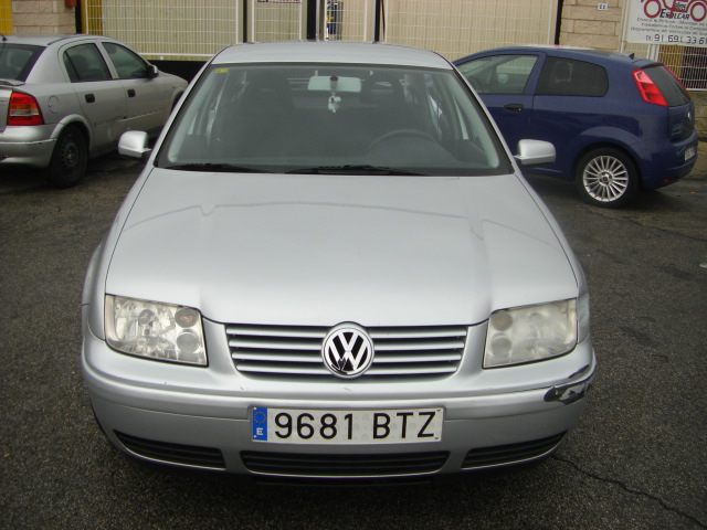 VOLKSWAGEN BORA 1.9 TDI 110CV