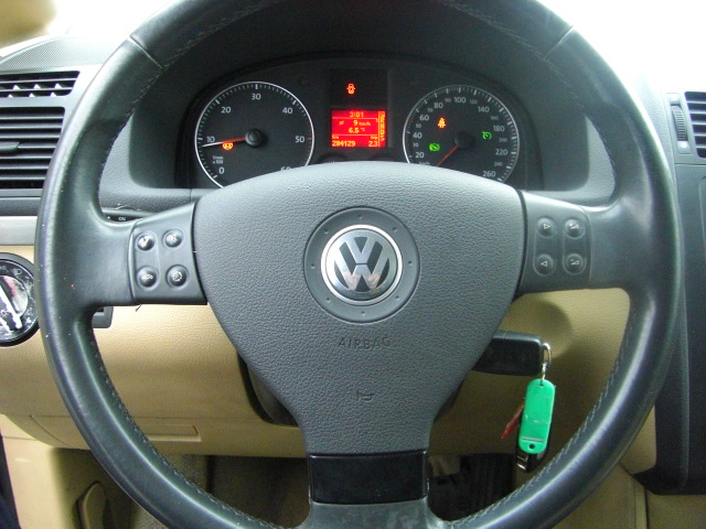 VOLKSWAGEN TOURAN 2.0 TDI 140CV DSG