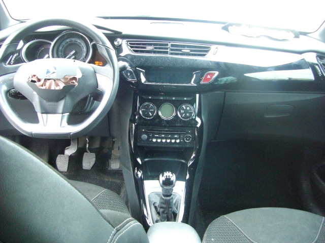CITROEN DS3 1.6 HDI 92CV