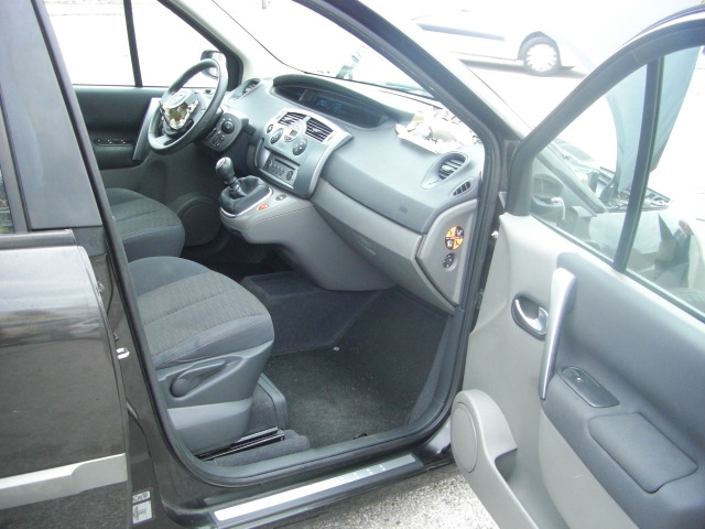 RENAULT GRAND SCENIC 1.5 DCI 105CV 7 PLAZAS