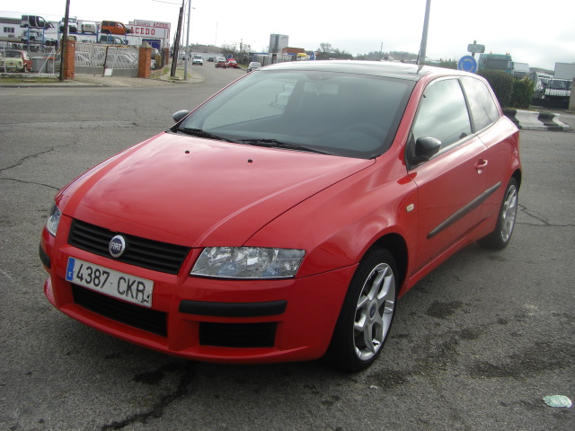 FIAT STILO 1.8 GASOLINA 133CV