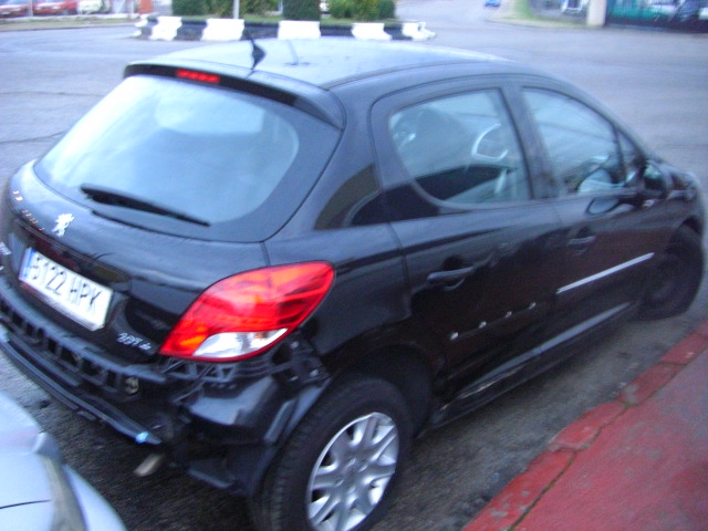 PEUGEOT 207 HDI 68CV