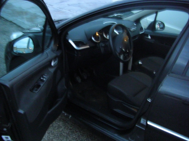 PEUGEOT 207 HDI 68CV
