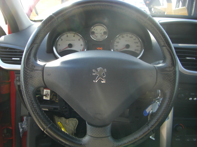 PEUGEOT 207 1.4 GASOLINA 95CV