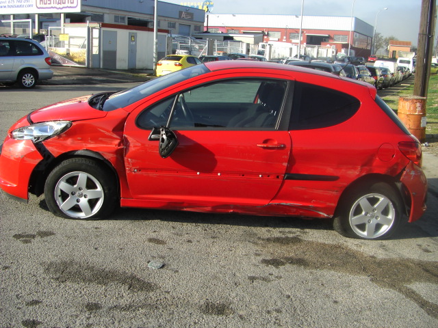 PEUGEOT 207 1.4 GASOLINA 95CV