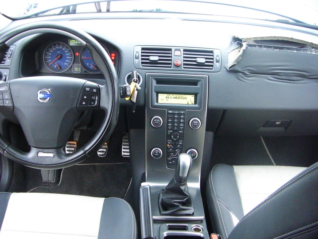 VOLVO C- 30 2.0 D 136CV R LINE