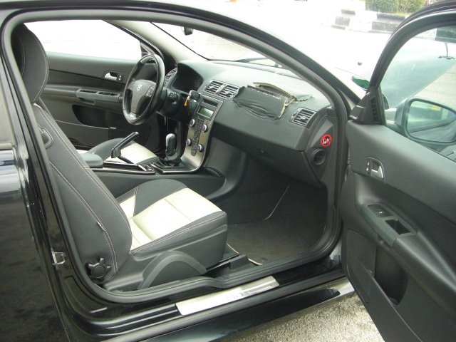 VOLVO C- 30 2.0 D 136CV R LINE