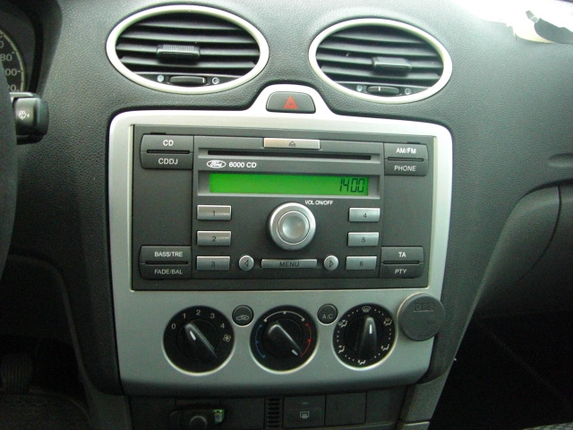 FORD FOCUS FAMILIAR 1.6 CDTI 110CV