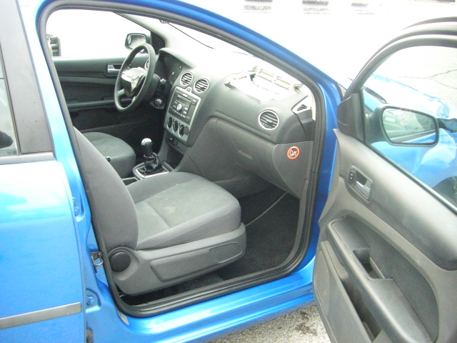 FORD FOCUS FAMILIAR 1.6 CDTI 110CV