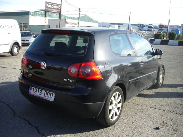 VOLKSWAGEN GOLF 1.9 TDI 105CV