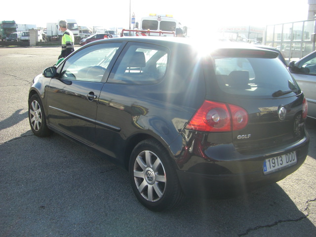 VOLKSWAGEN GOLF 1.9 TDI 105CV