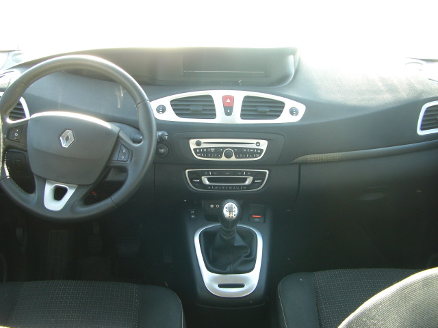 RENAULT GRAND SCENIC 1.5 DCI 105CV