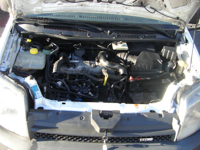 FORD TRANSIT CONNEC 1.8 D 90CV ISOTERMO