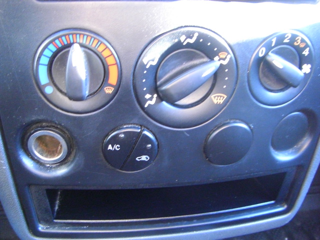 FORD TRANSIT CONNEC 1.8 D 90CV ISOTERMO