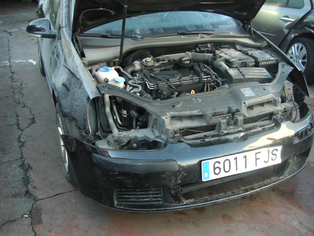 VOLKSWAGEN GOLF 1.9 TDI 105CV