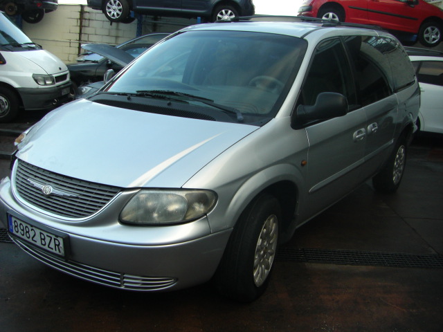 CRYSLER VOYAGER 2.5 DIESEL 142CV 7 PLAZAS