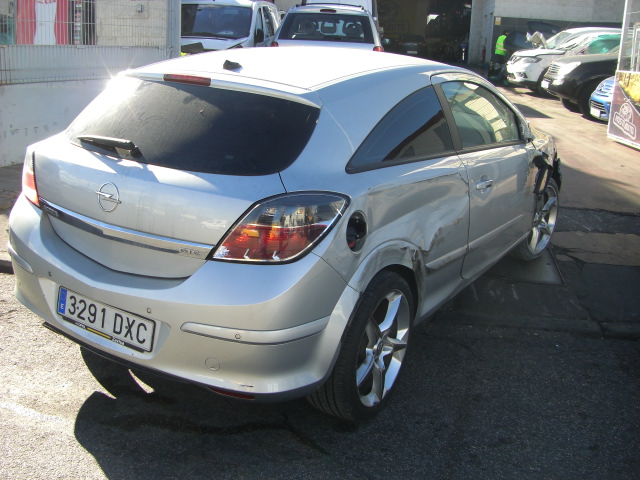 OPEL ASTRA GTC 1.9 DTI 150CV