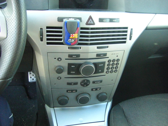 OPEL ASTRA GTC 1.9 DTI 150CV