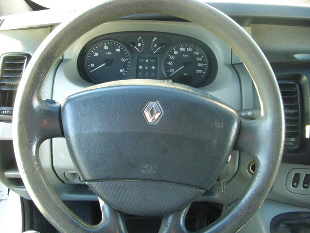 RENAULT TRAFFIC 2.5 D 135CV