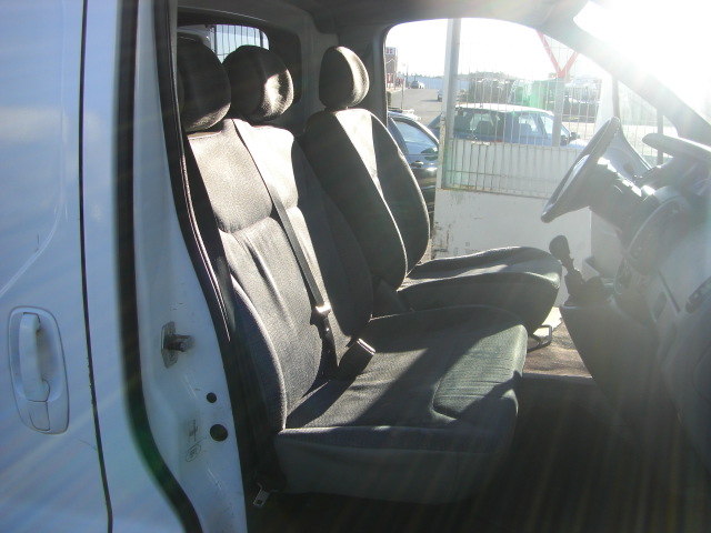 RENAULT TRAFFIC 2.5 D 135CV