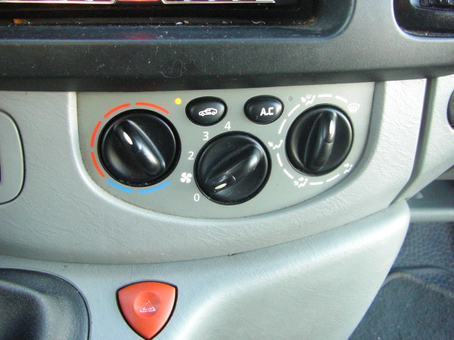 RENAULT TRAFFIC 2.5 D 135CV