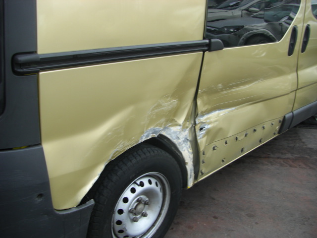 RENAULT TRAFIC 2.5 DCI 135CV 6 PLAZAS