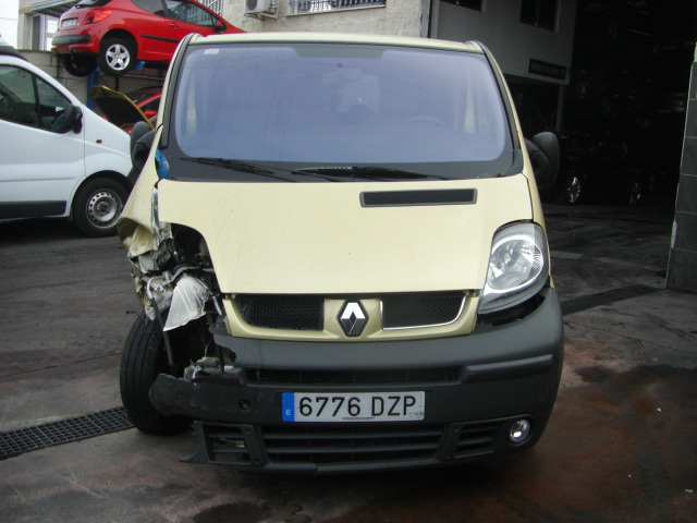 RENAULT TRAFIC 2.5 DCI 135CV 6 PLAZAS