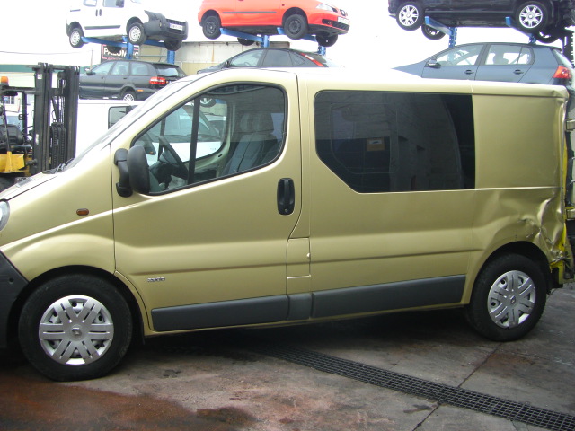 RENAULT TRAFIC 2.5 DCI 135CV 6 PLAZAS