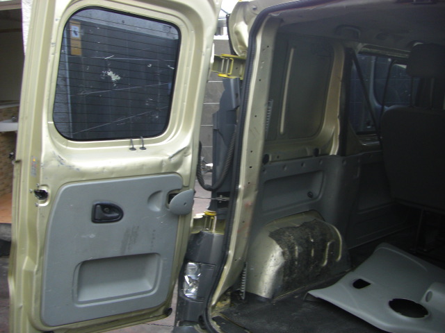 RENAULT TRAFIC 2.5 DCI 135CV 6 PLAZAS