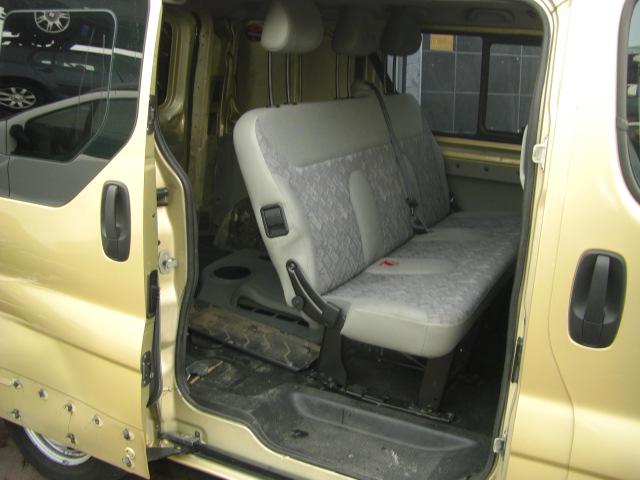 RENAULT TRAFIC 2.5 DCI 135CV 6 PLAZAS