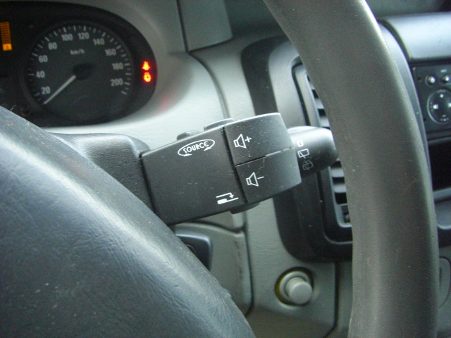 RENAULT TRAFIC 2.5 DCI 135CV 6 PLAZAS