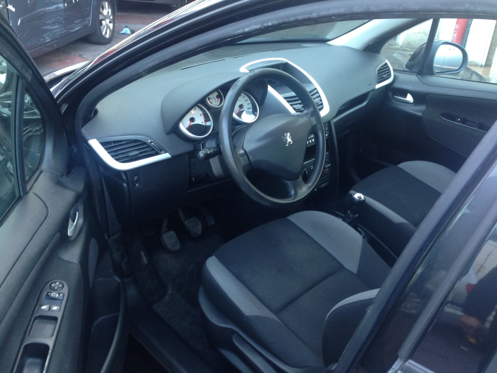 PEUGEOT 207 1.4HDI 80CV