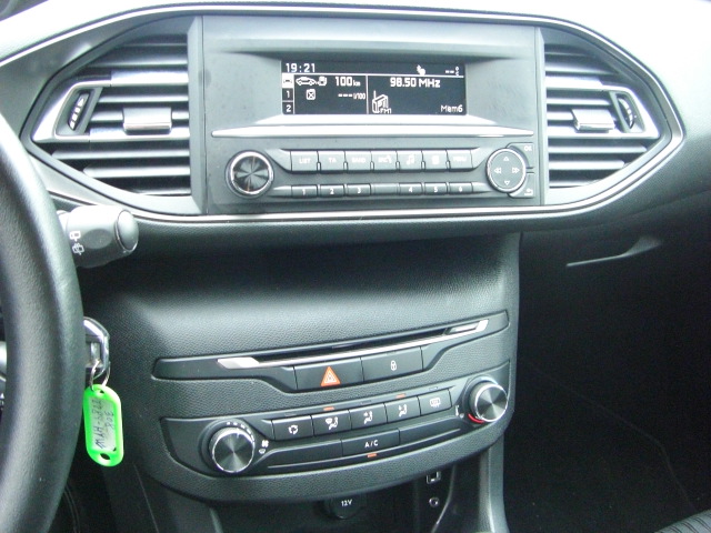 PEUGEOT 308 1.6 HDI 90CV