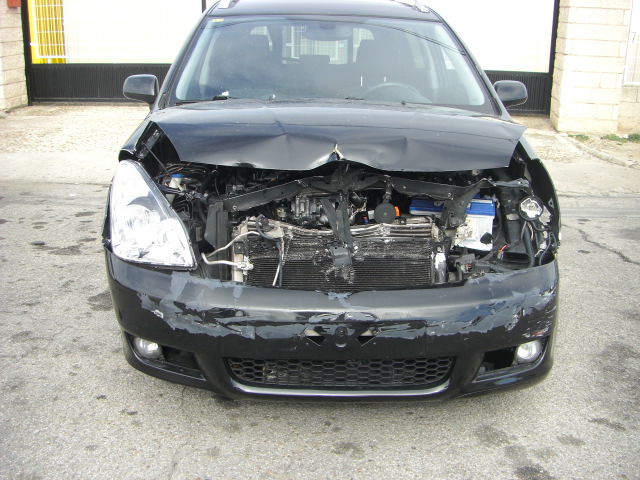 TOYOTA CORROLLA VERSO 2.2 D4D 7 PLAZAS