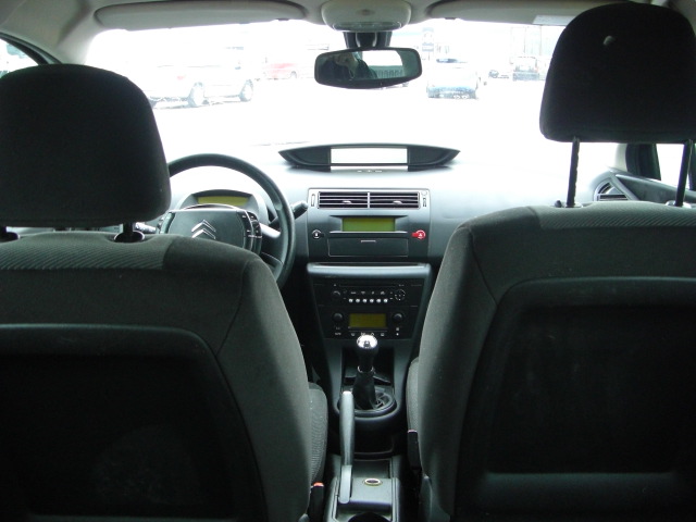 CITROEN C4 1.6i 110CV 5 PUERTAS