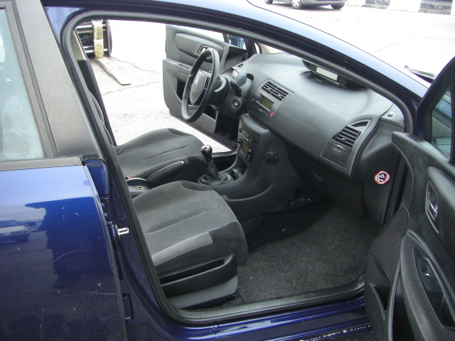 CITROEN C4 1.6i 110CV 5 PUERTAS