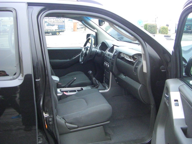 NISSAN NAVARA 2.5 DCI 174CV