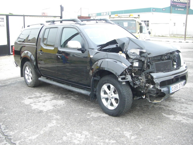 NISSAN NAVARA 2.5 DCI 174CV