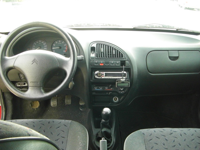 CITROEN SAXO 1.4 GASOLINA 75CV