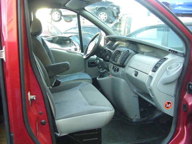 NISSAN PRIMASTAR 2.5 DCI 135CV 9 PLAZAS