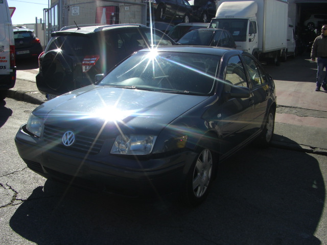 VOLKSWAGEN BORA 1.9 TDI 100CV