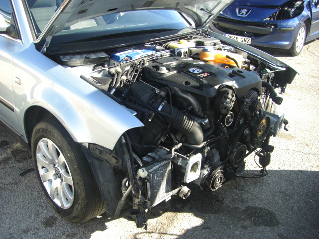 VOLKSWAGEN PASSAT 1.9 TDI 130CV