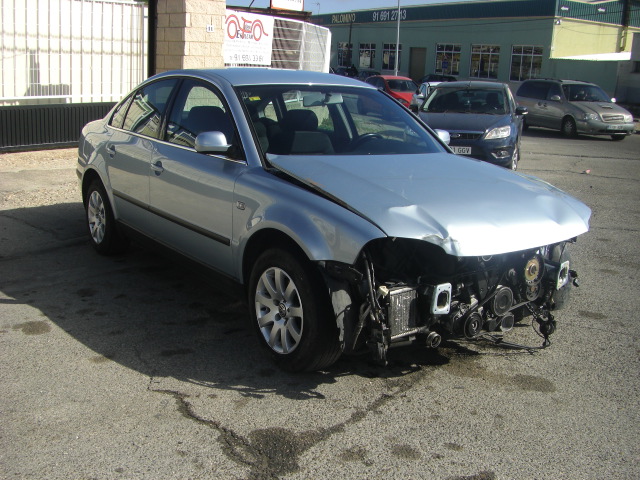 VOLKSWAGEN PASSAT 1.9 TDI 130CV