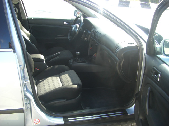 VOLKSWAGEN PASSAT 1.9 TDI 130CV