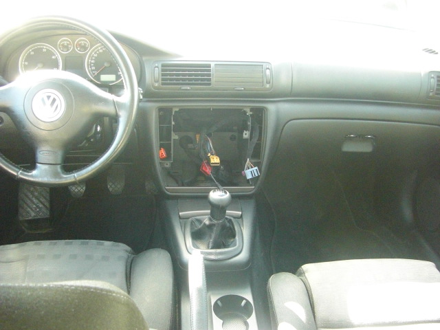 VOLKSWAGEN PASSAT 1.9 TDI 130CV