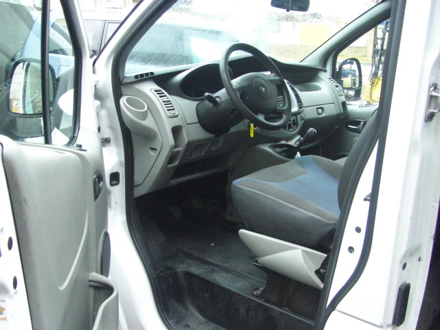 RENAULT TRAFIC 2.0 DCI 115CV 9 PLAZAS