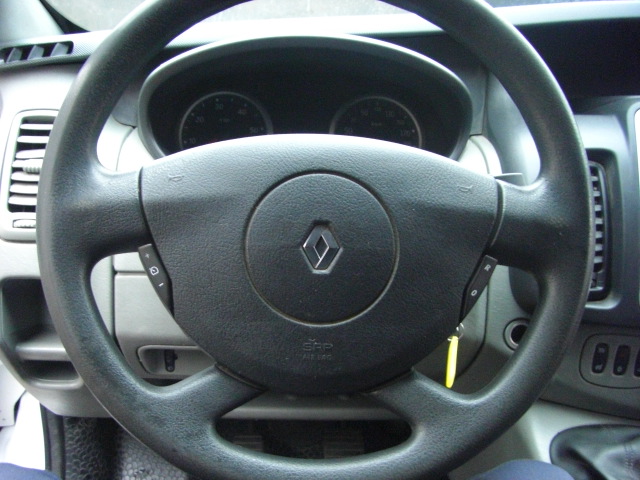 RENAULT TRAFIC 2.0 DCI 115CV 9 PLAZAS