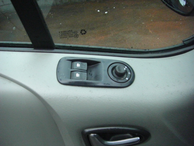 RENAULT TRAFIC 2.0 DCI 115CV 9 PLAZAS