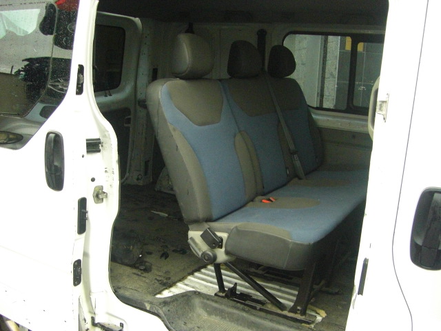 RENAULT TRAFIC 2.0 DCI 115CV 9 PLAZAS