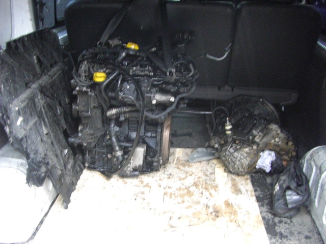 RENAULT TRAFIC 2.0 DCI 115CV 9 PLAZAS